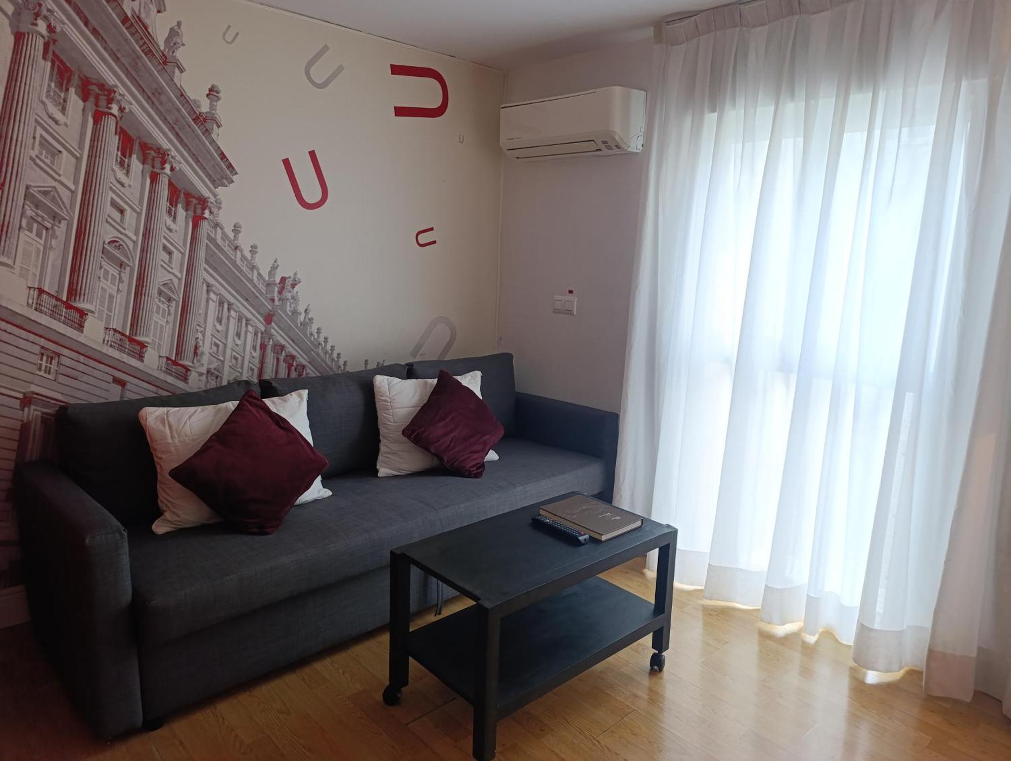 Apartamento En Huertas — Photos 1